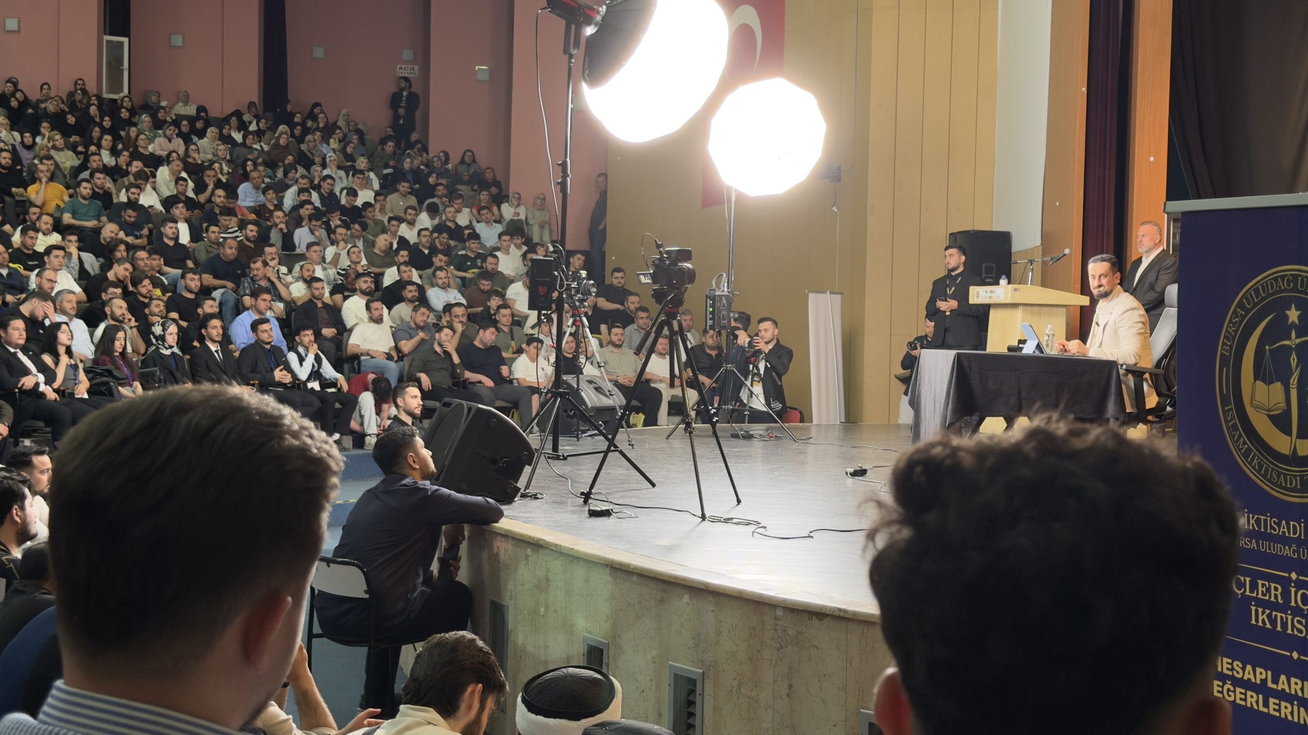 Hayalhanem Uludağ Üniversitesi Konferansı